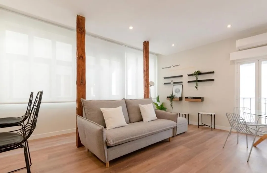 Refurbished And Bright-Pool-1Bed 1Bath-Chueca-1